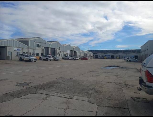 INDUSTRIAL PROPERTY TO RENT IN NORTH END